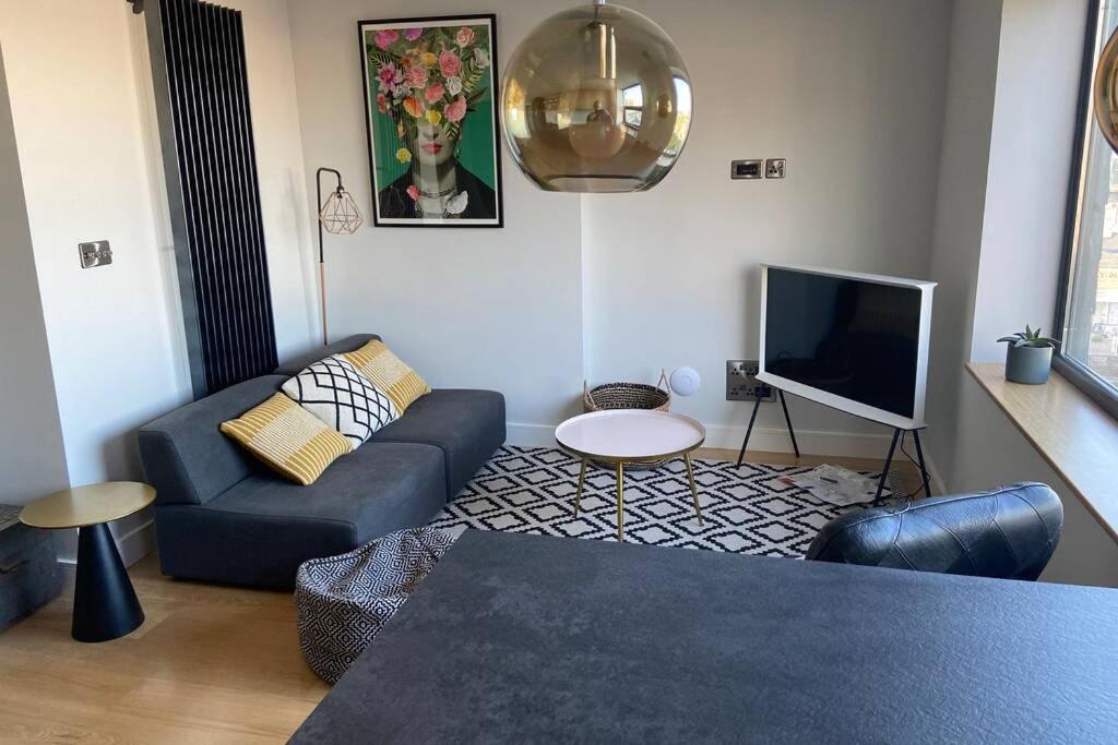 Beachside Apartment In The Centre Of Town New Quay Екстериор снимка