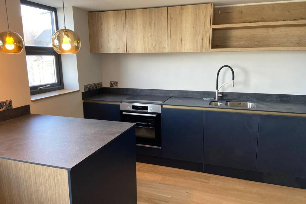 Beachside Apartment In The Centre Of Town New Quay Екстериор снимка